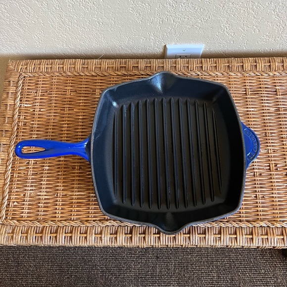 Other - La Creuset cobalt blue enameled pan grill number 26 excellent condition